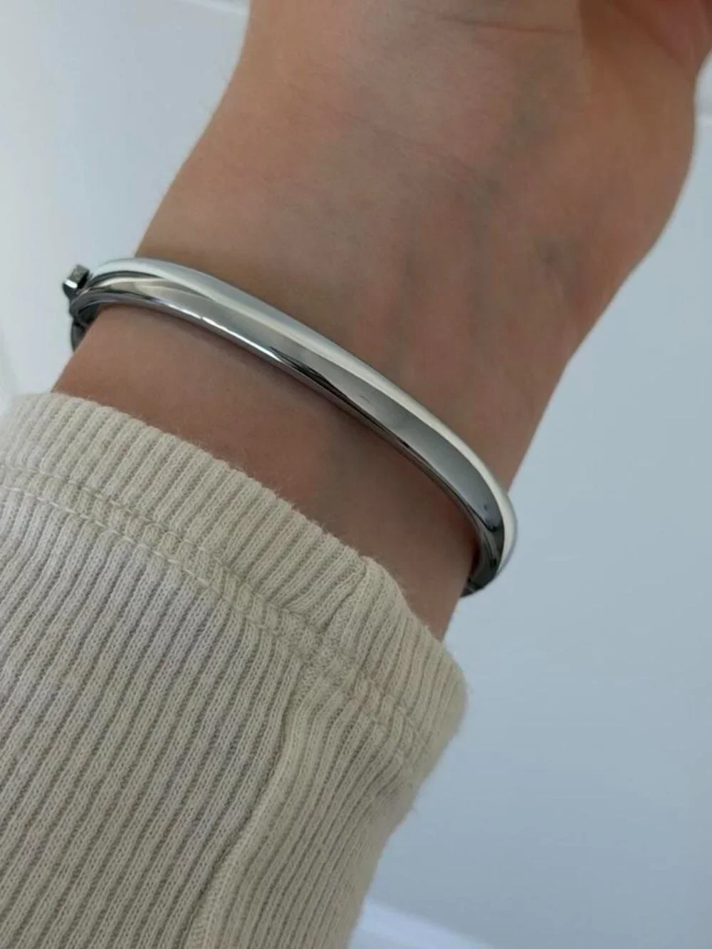 SKU0612 vintage vibe silver metal bracelet watch Stainless steel + gift bag